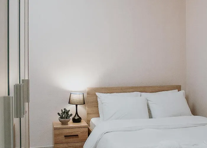 아파트 Zeusplace Living *